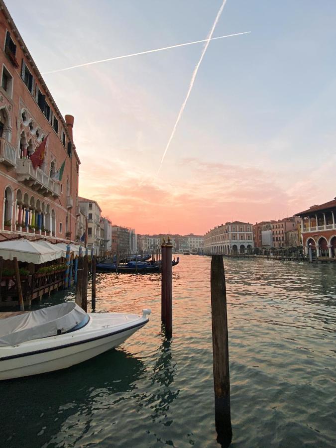 Friari Suite-Luxury Apt. Close To Rialto Bridge Venedik Dış mekan fotoğraf